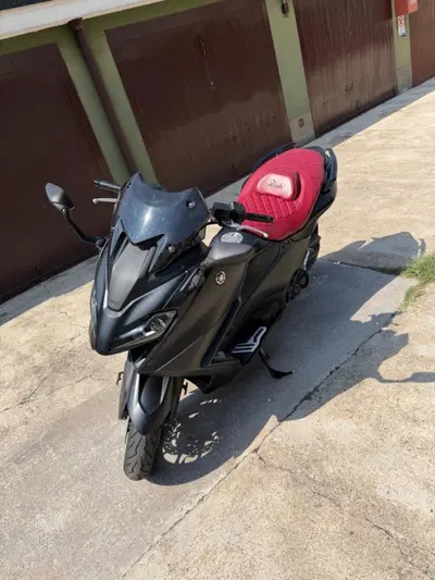 Yamaha T-Max 560 (2022 - 24) usata