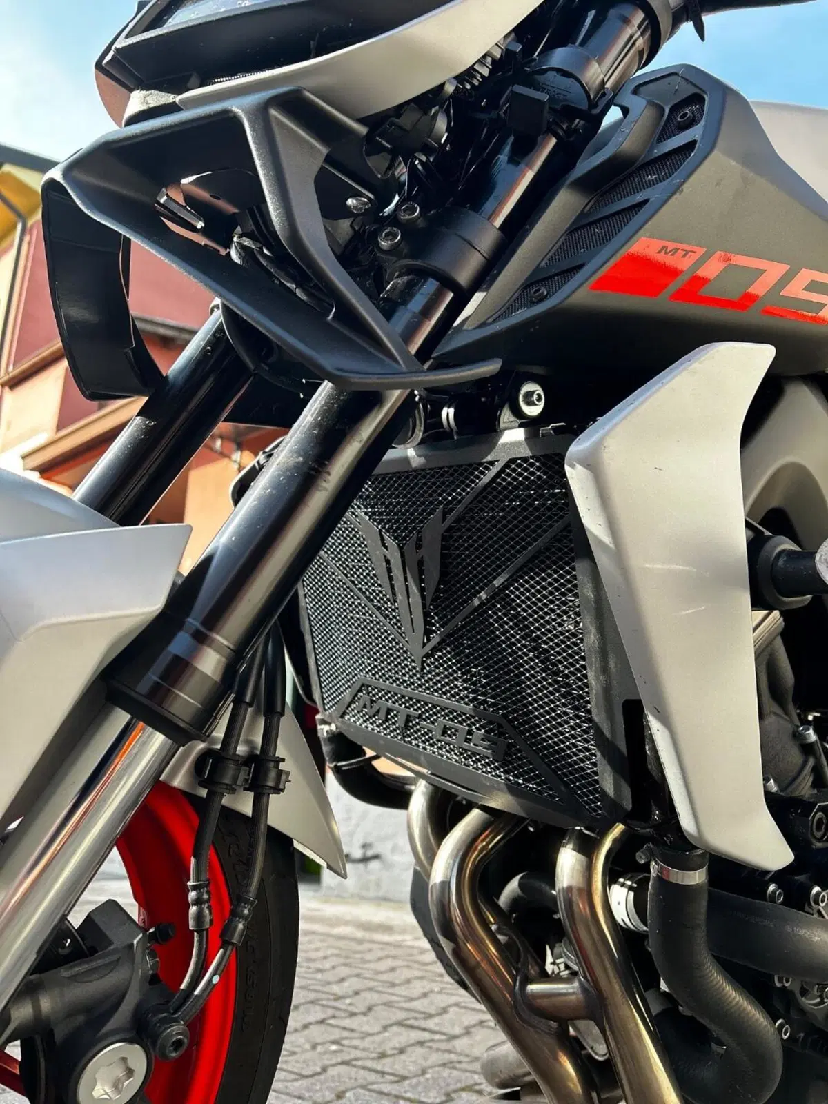 Yamaha MT-09 (2017 - 20) (4)