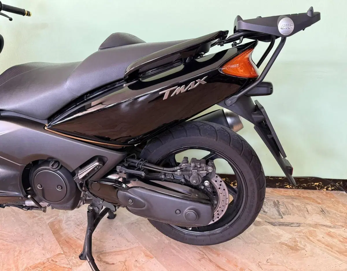 Yamaha T-Max 500 (2004 - 07) (9)