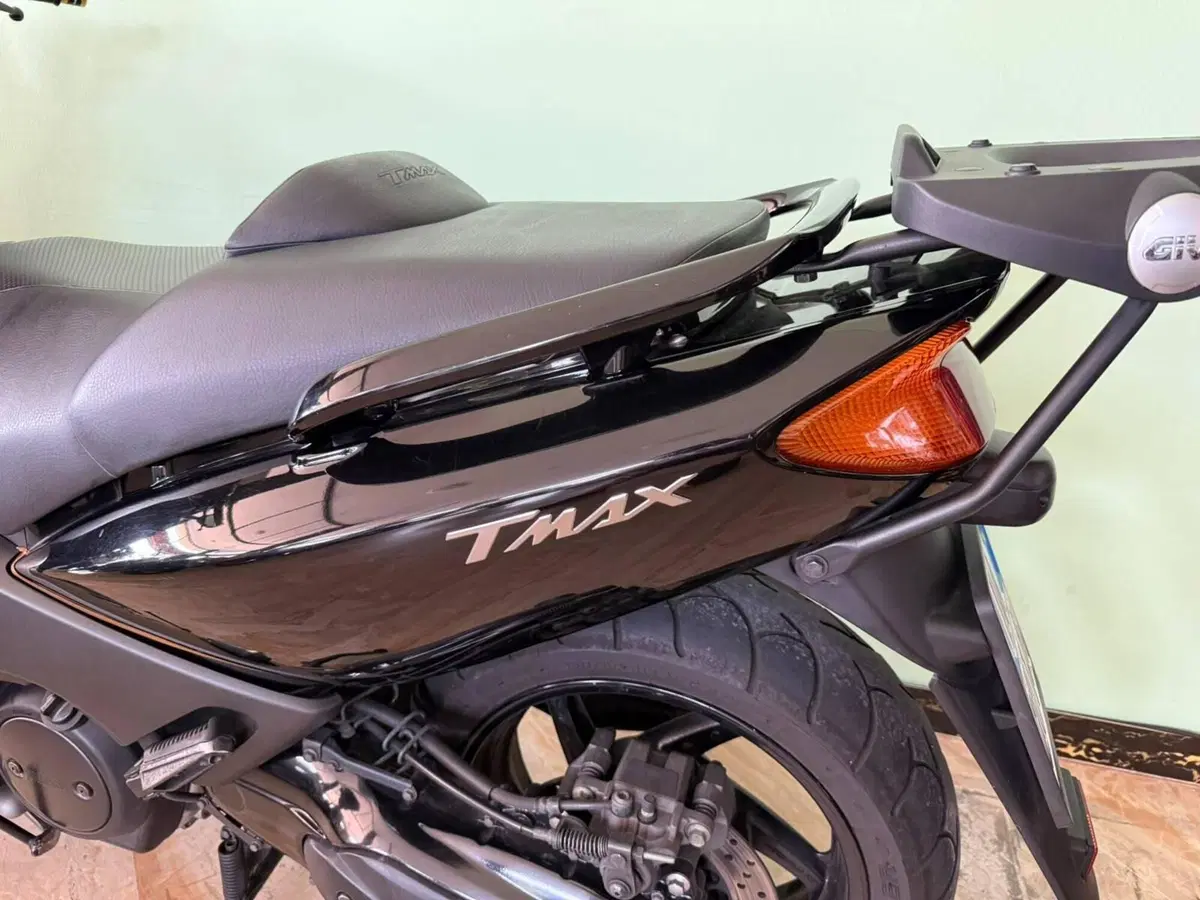 Yamaha T-Max 500 (2004 - 07) (14)