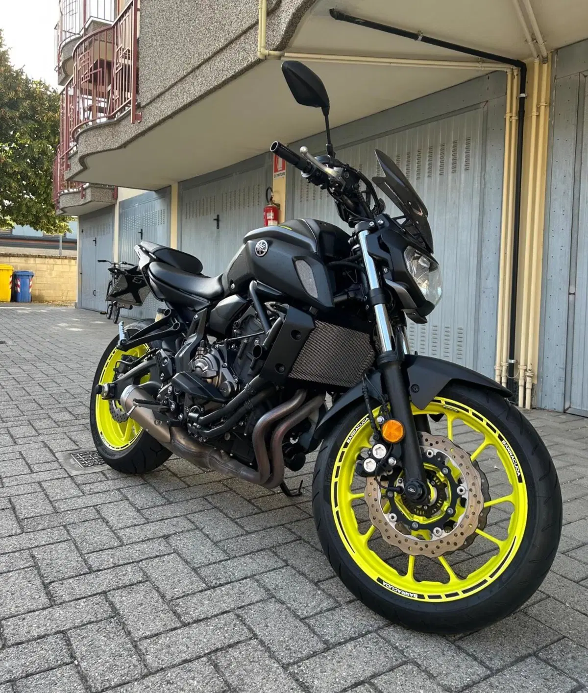 Yamaha MT-07 (2018 - 20) (2)