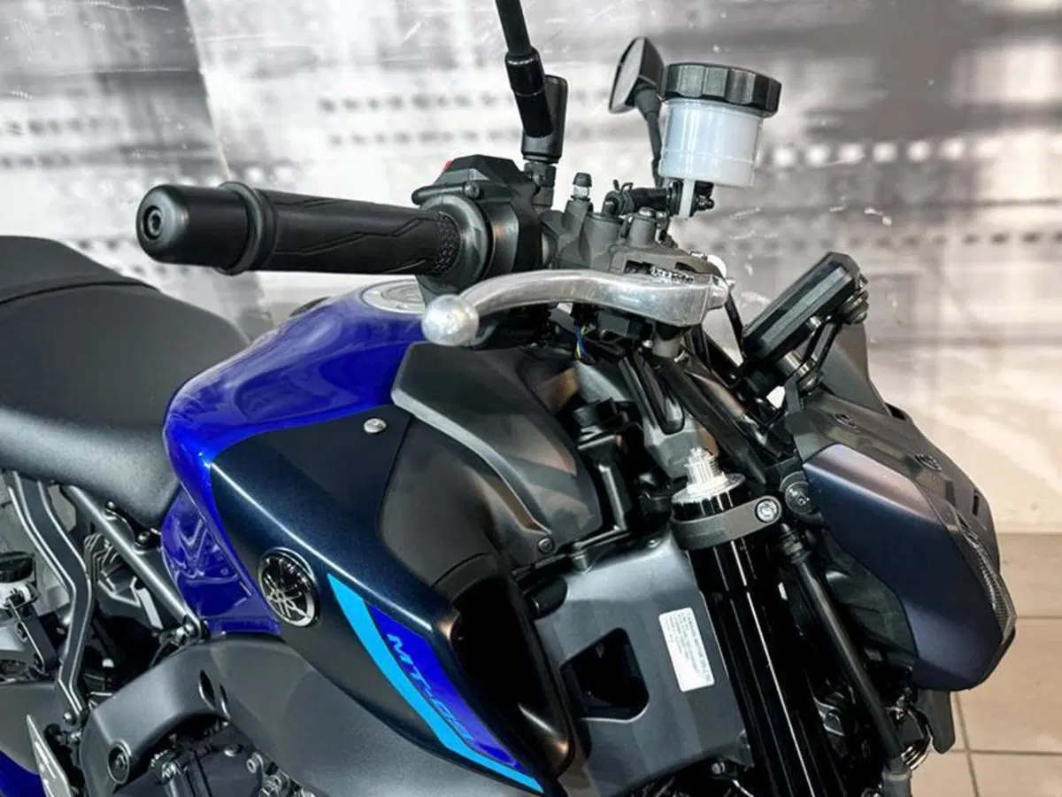 Yamaha MT-09 (2021 - 23) (3)