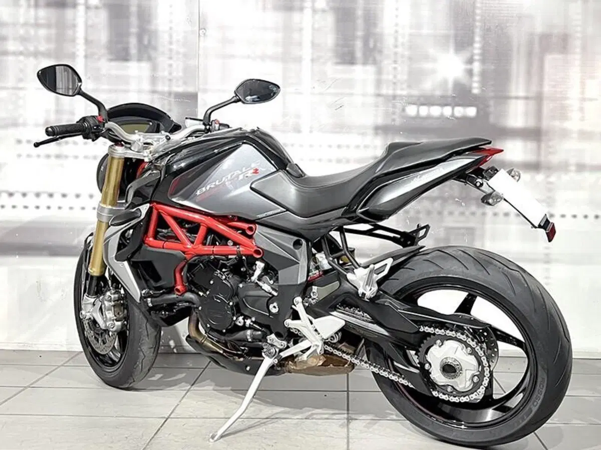 MV Agusta Brutale 800 RR (2015 - 16) (2)