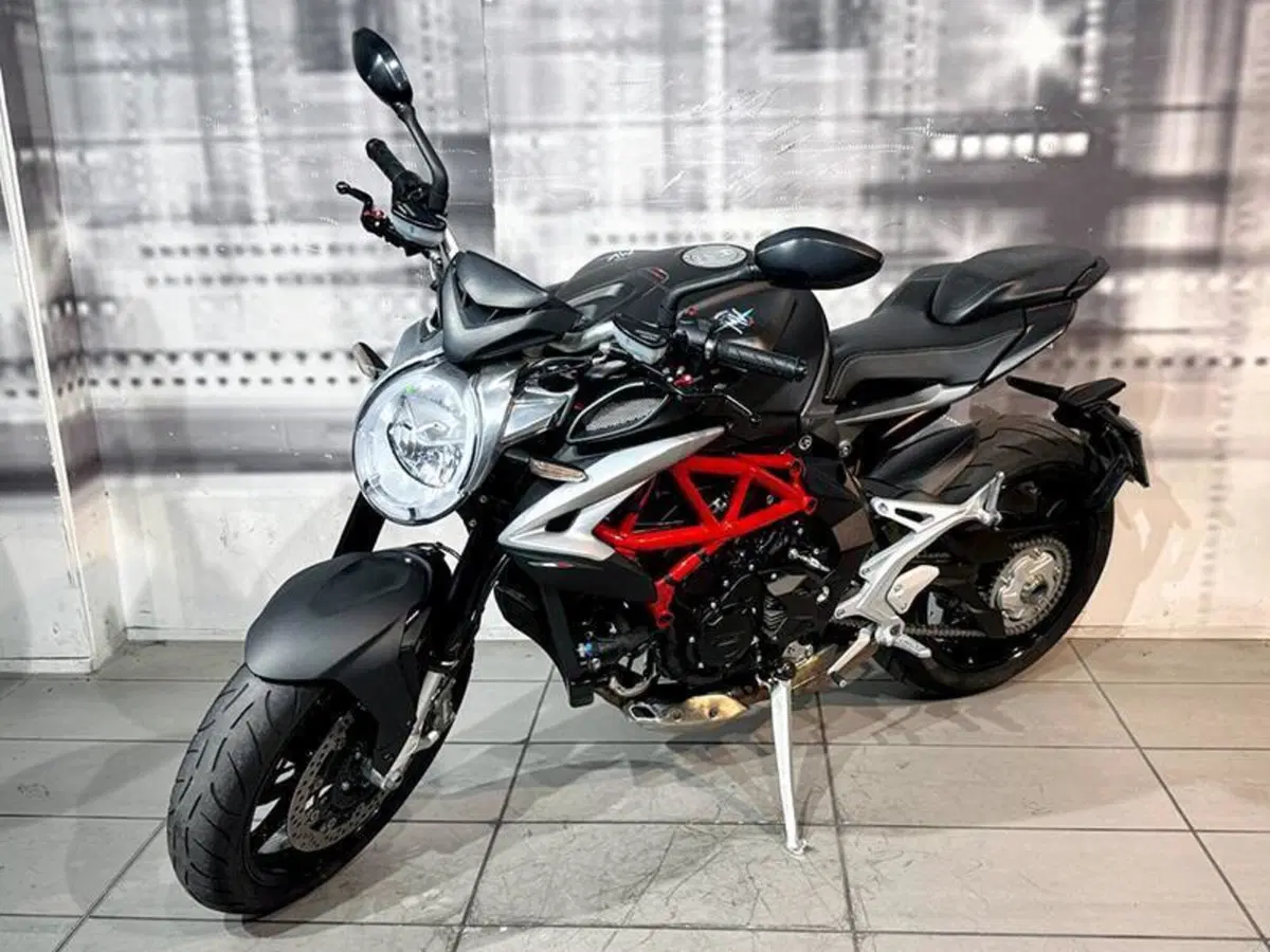 MV Agusta Brutale 800 EAS ABS (2016 - 19) (4)