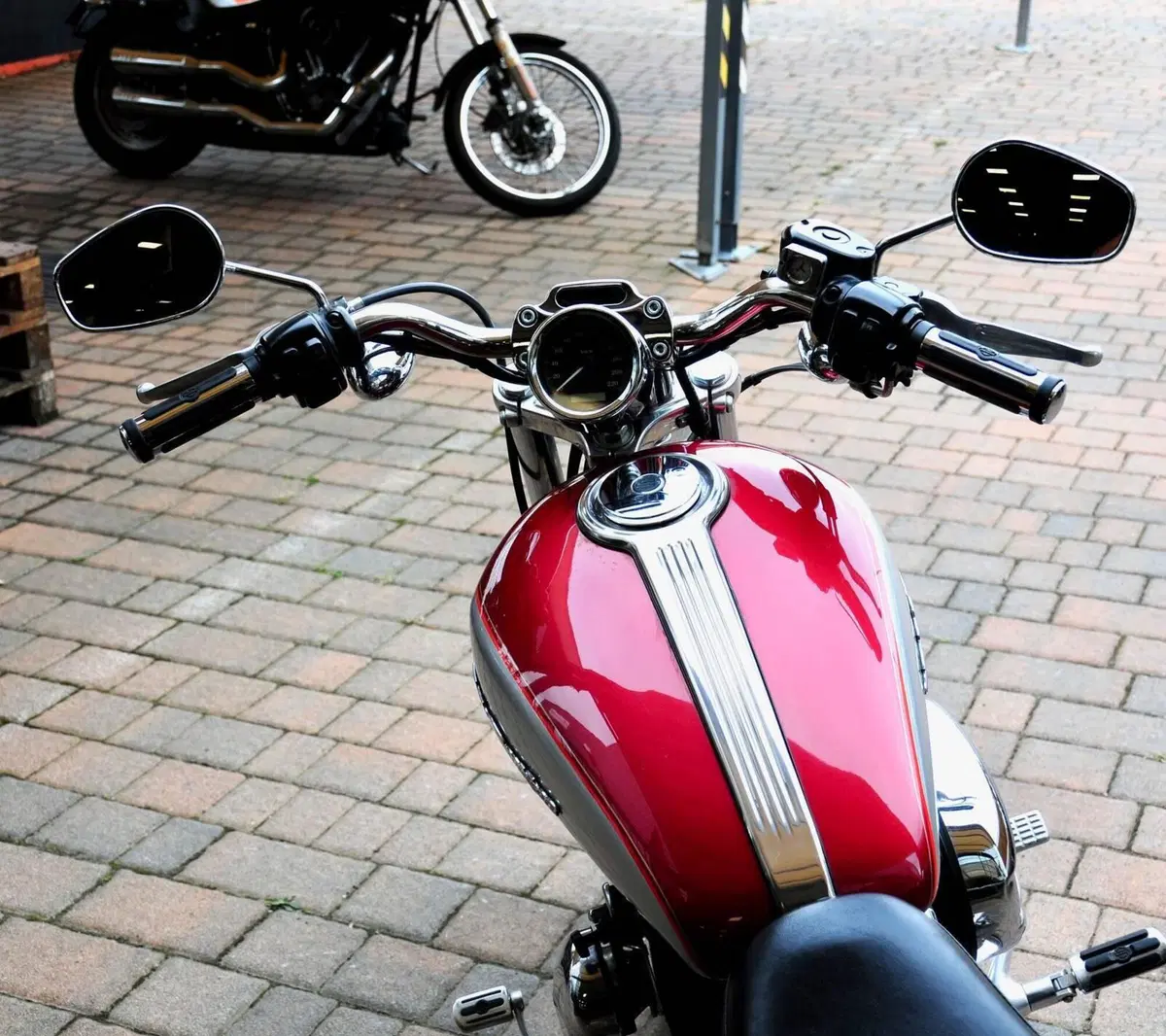 Harley-Davidson 1200 Custom (2004 - 06) - XL 1200C (10)