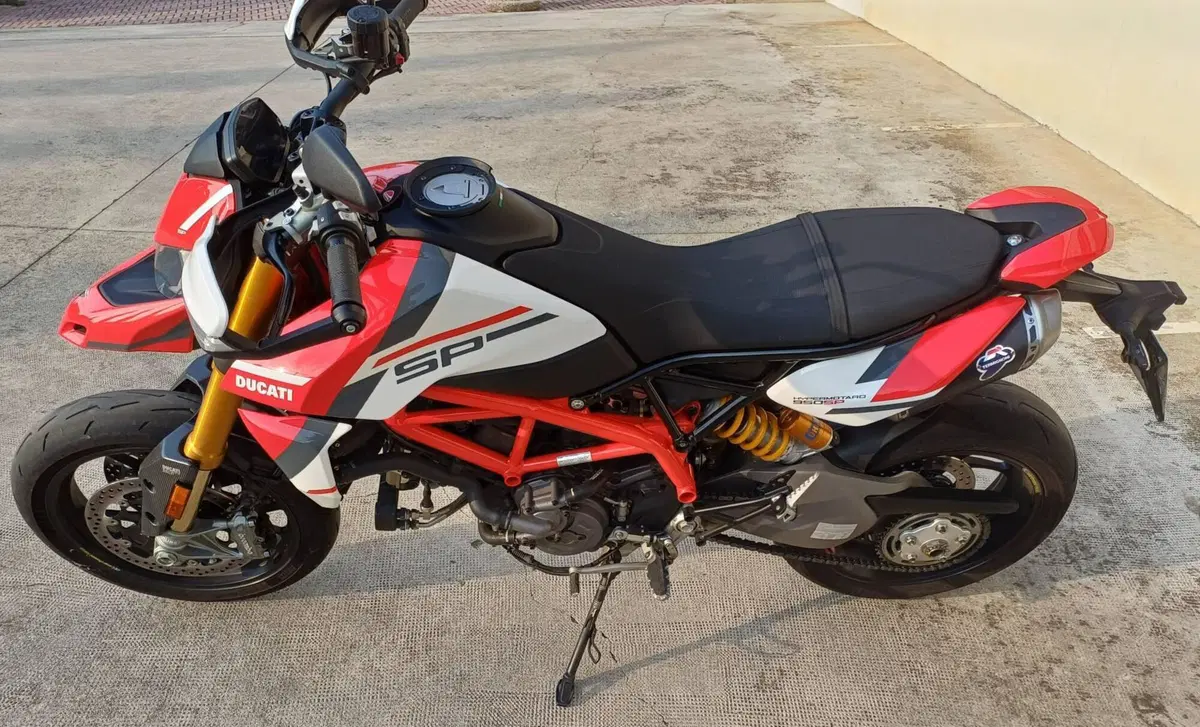 Ducati Hypermotard 950 SP (2022 - 25) (3)