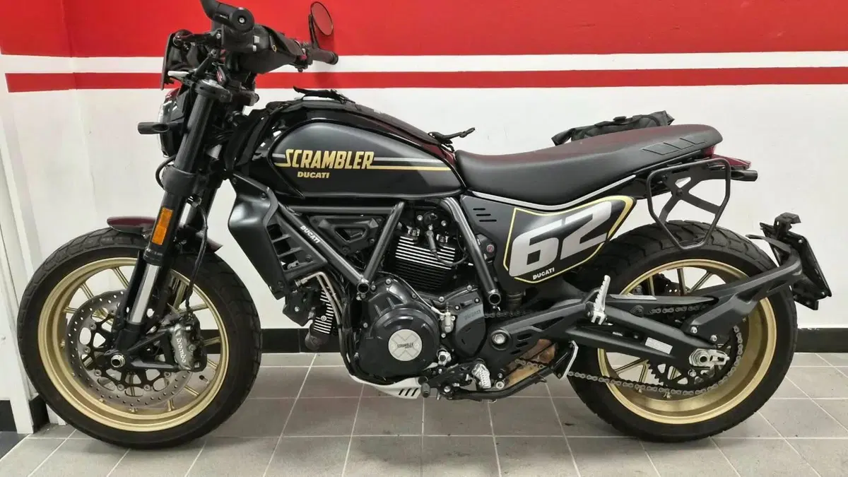 Ducati Scrambler 800 Full Throttle (2025 - 26) (2)