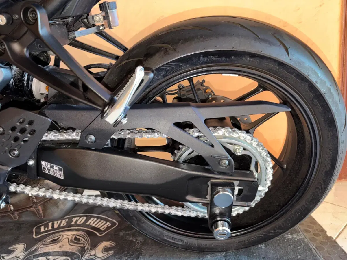 Yamaha MT-07 Y-AMT (2025 - 26) (7)