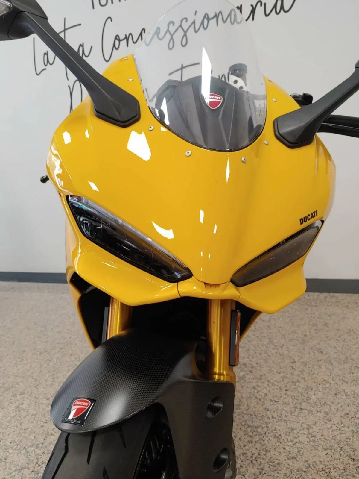 Ducati Panigale V2 S (2025 - 26) (2)
