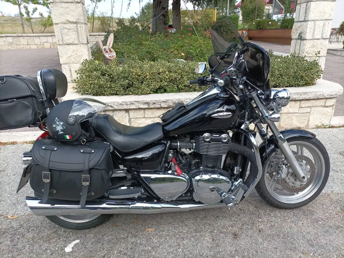 Triumph Thunderbird 1600 ABS (9)