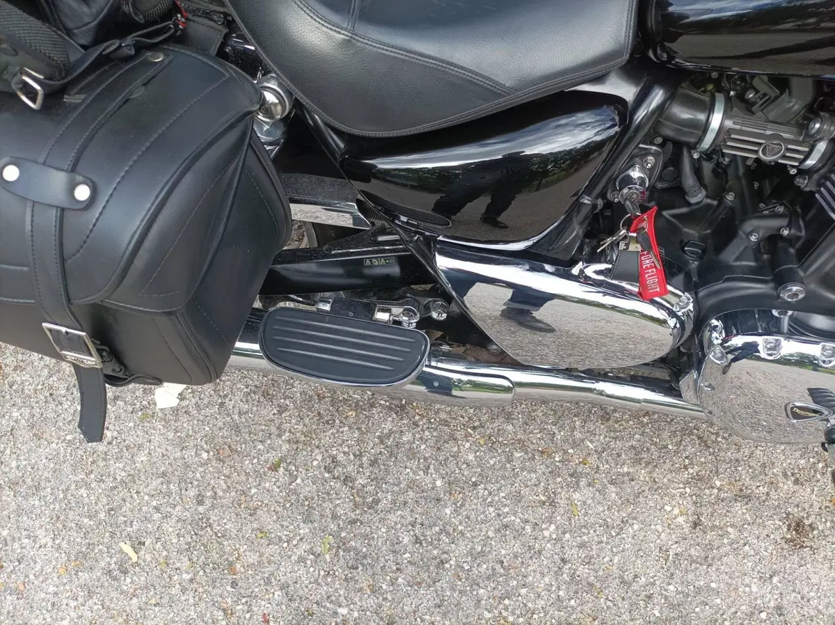 Triumph Thunderbird 1600 ABS (11)