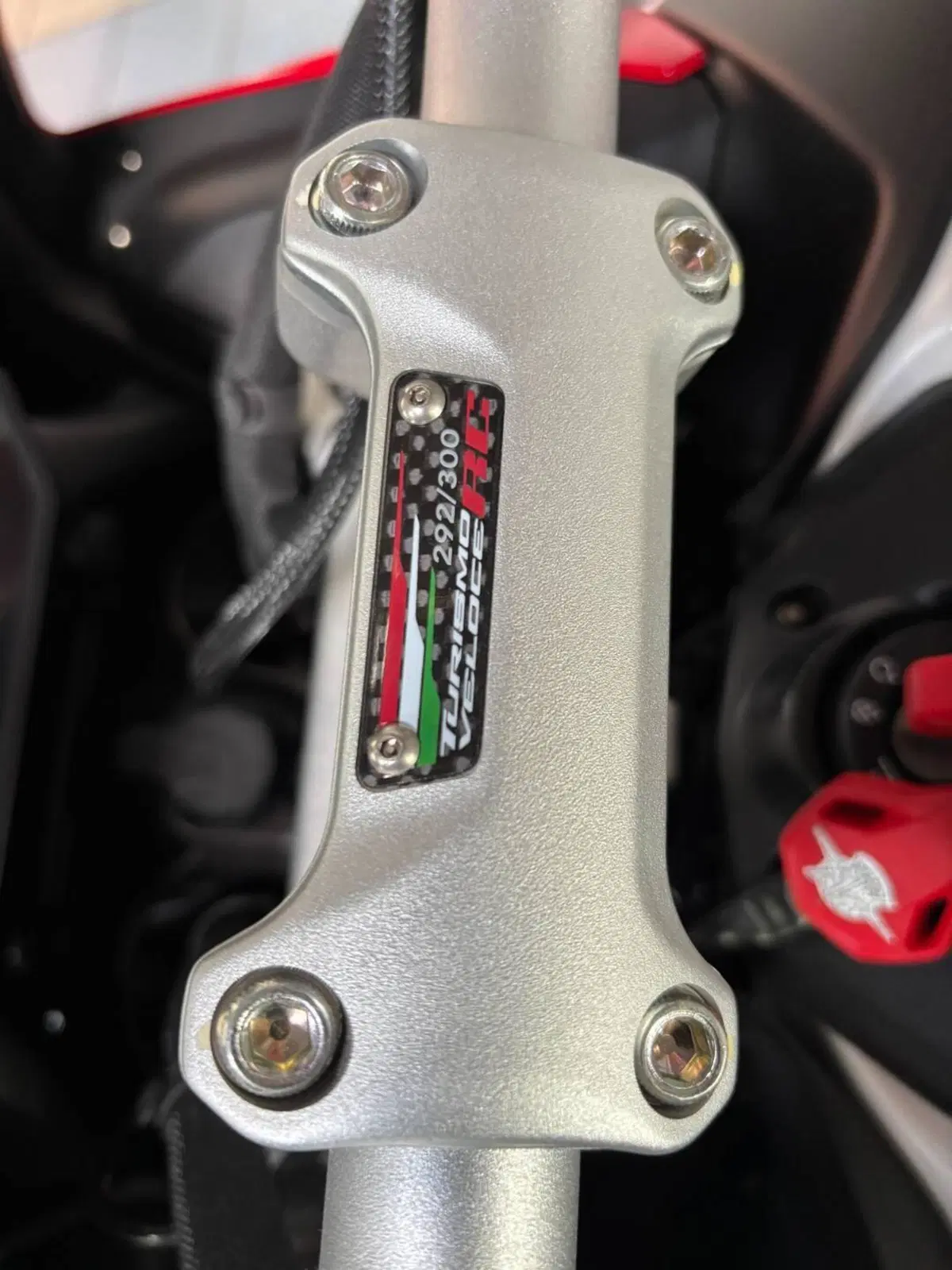 MV Agusta Turismo Veloce 800 RC SCS (2022 - 26) (9)
