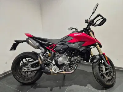 Ducati Hypermotard V2 (2026) usata