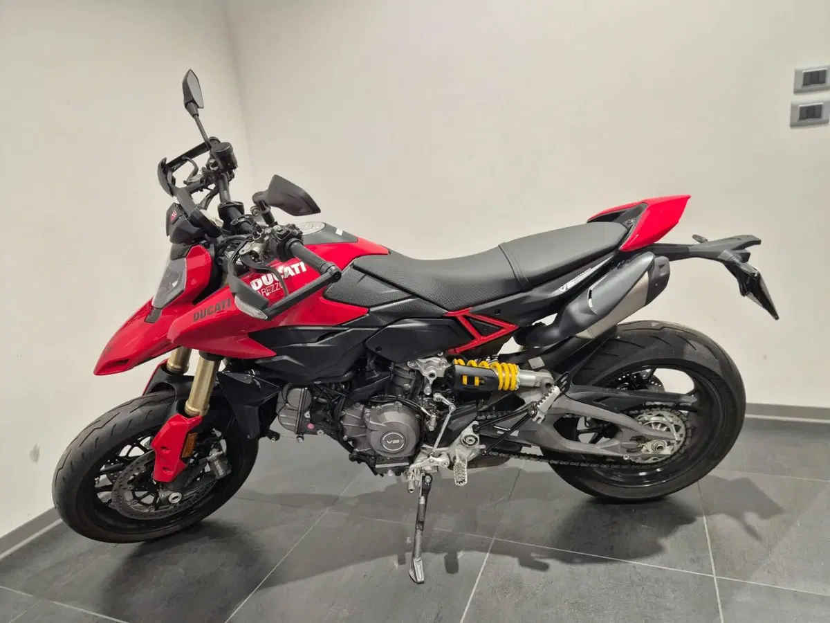 Ducati Hypermotard V2 (2026) (3)