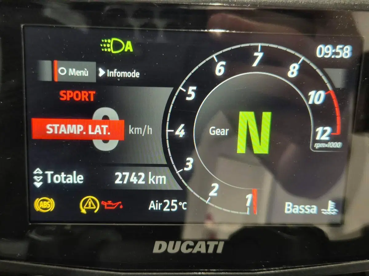 Ducati Hypermotard V2 (2026) (14)