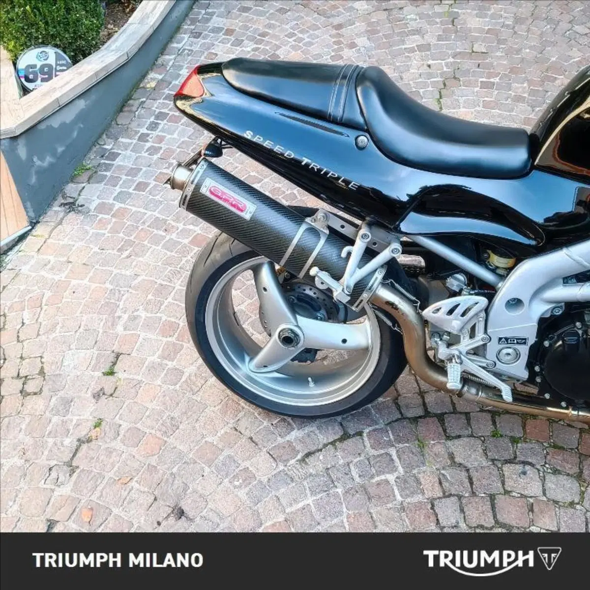 Triumph Speed Triple 1000 (1999 - 02) (2)