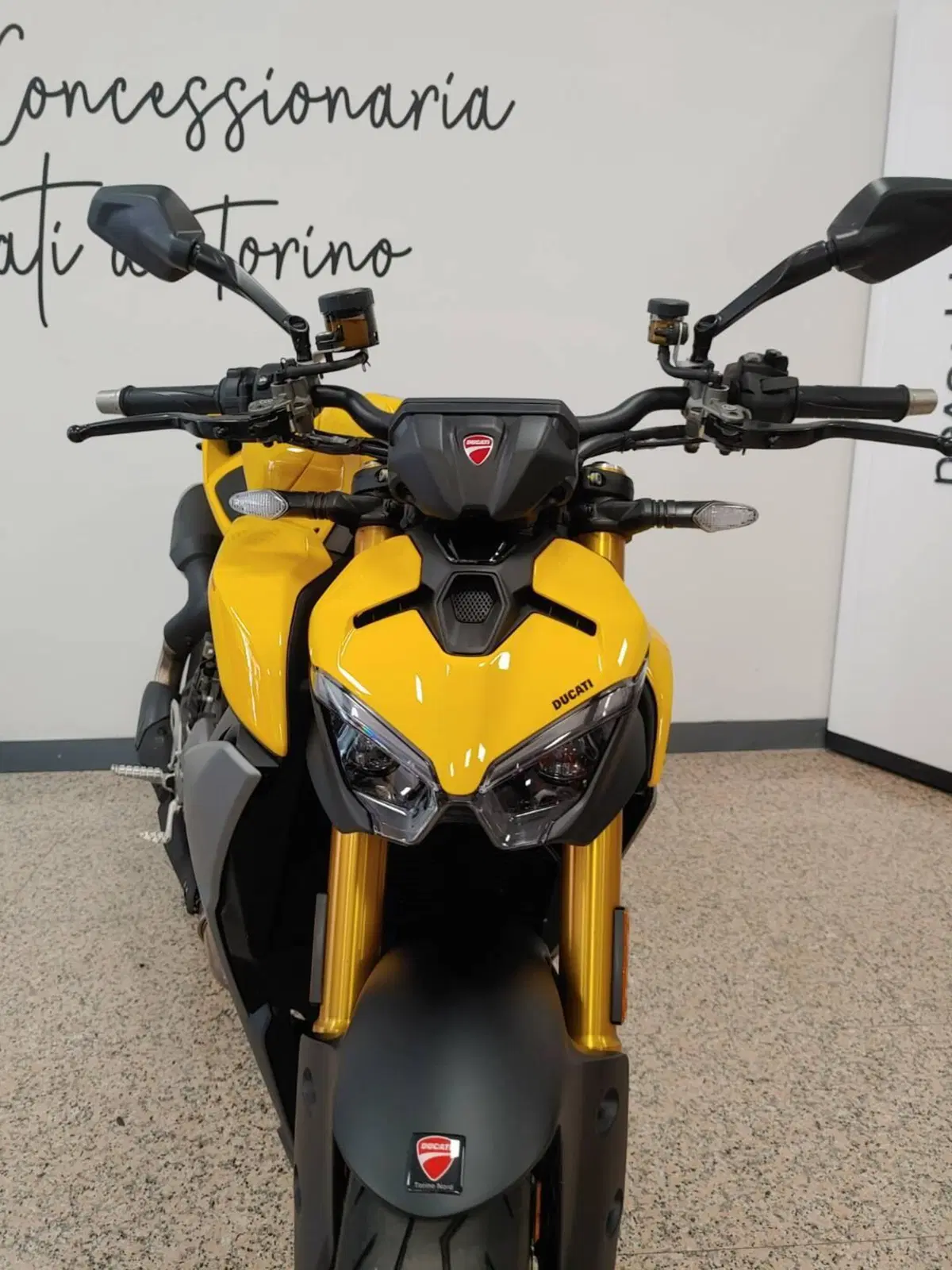 Ducati Streetfighter V2 S (2025 - 26) (2)