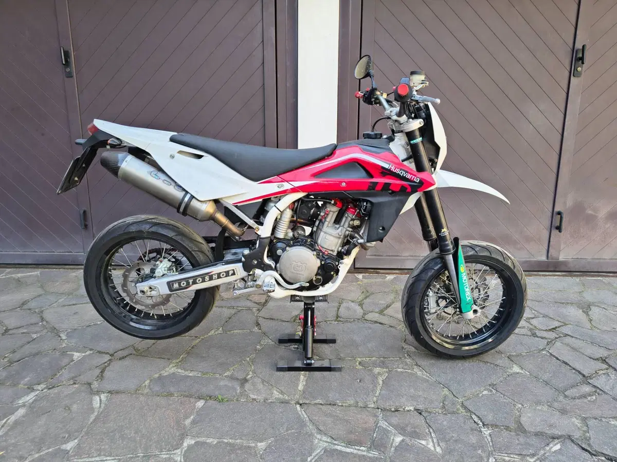 Husqvarna SM 510 R (2009) (2)