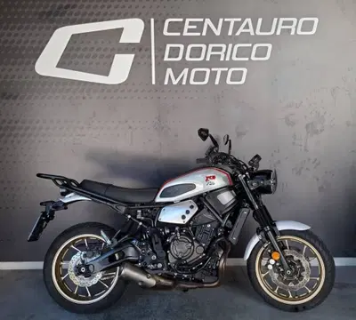 Yamaha XSR 700 XTribute (2021) usata