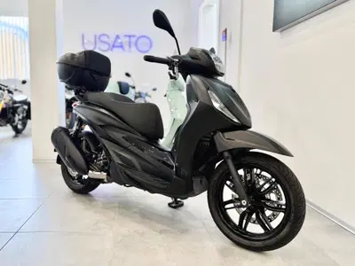 Piaggio Beverly 300 ABS-ASR (2021 - 25) usata