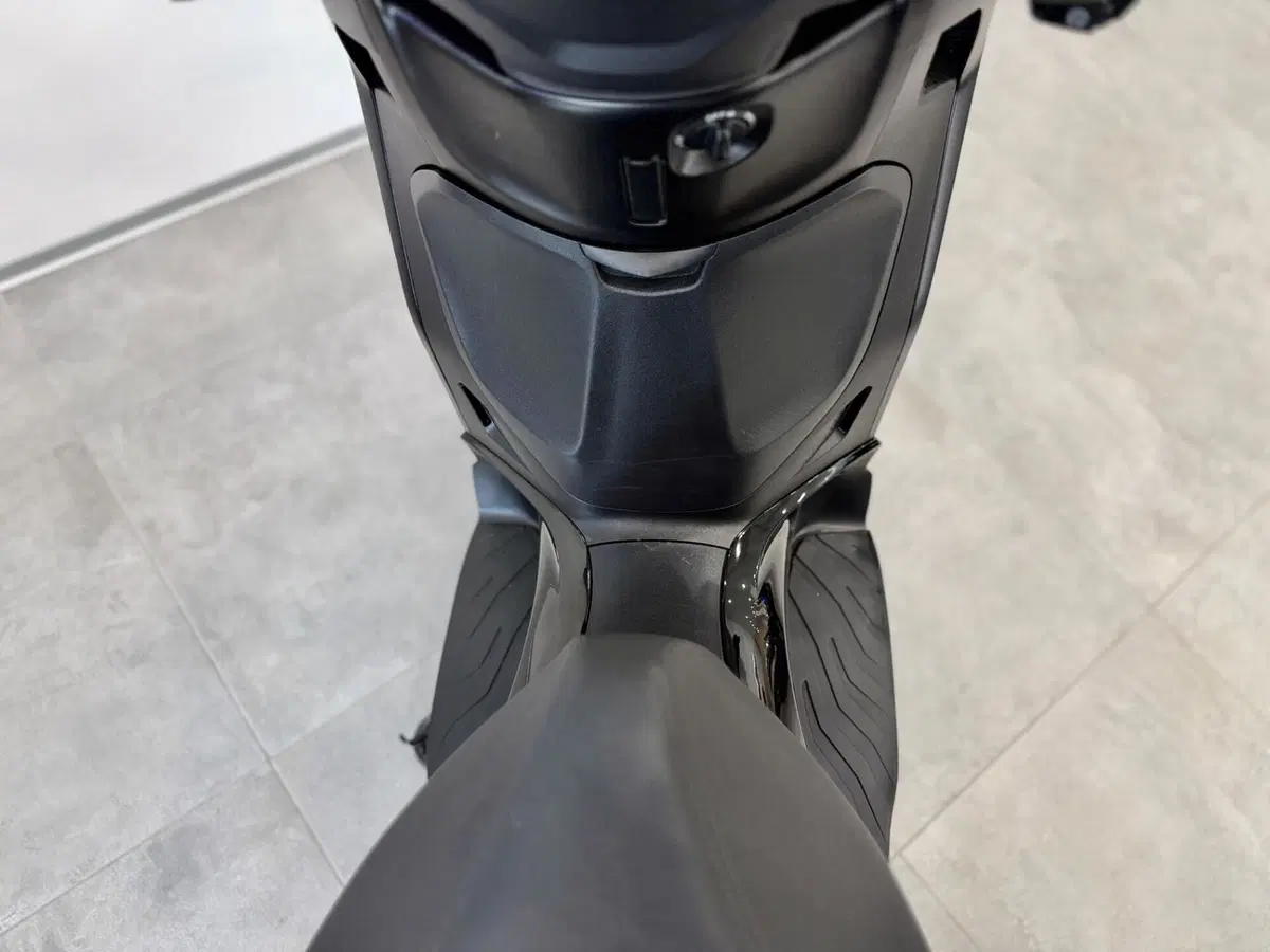 Piaggio Beverly 300 ABS-ASR (2021 - 25) (8)