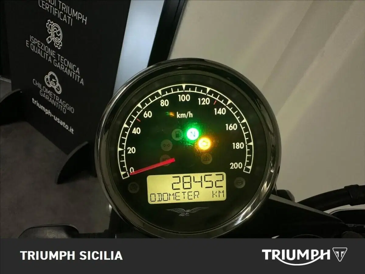 Moto Guzzi V7 III Stone S (2020) (13)