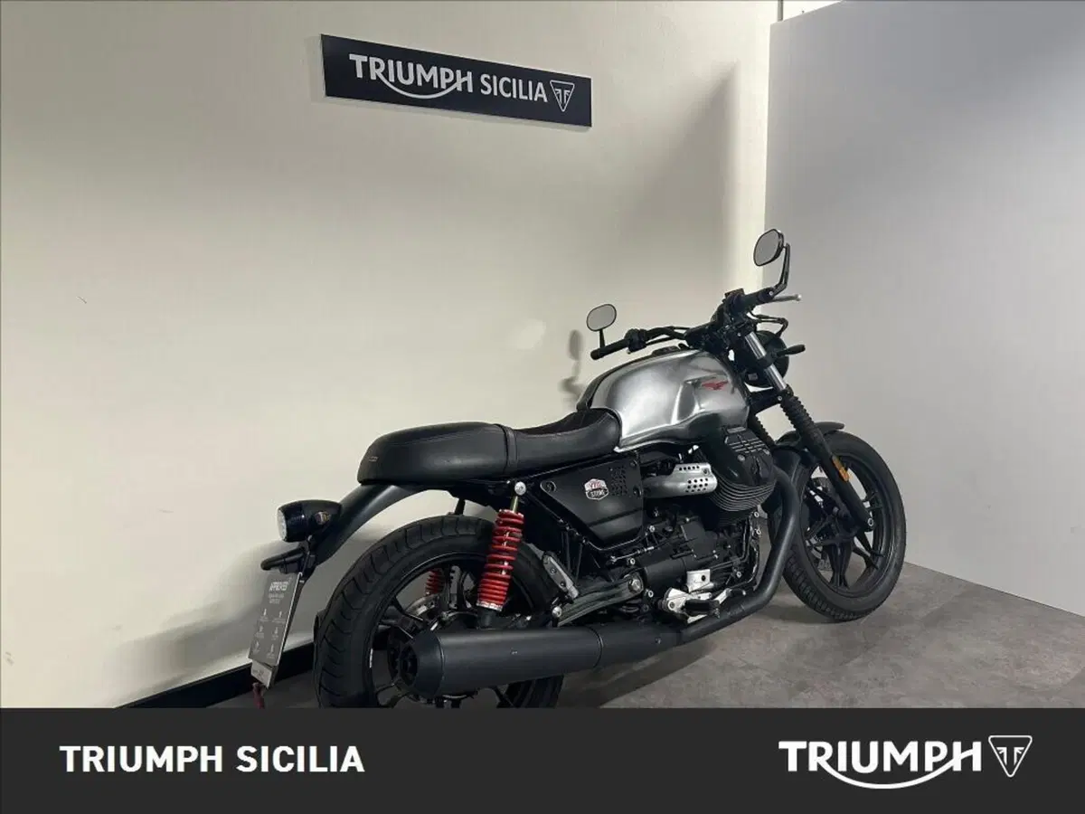Moto Guzzi V7 III Stone S (2020) (2)