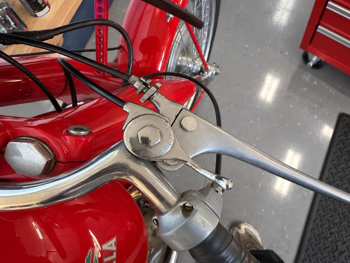 Parilla 250 cc monoalbero (10)