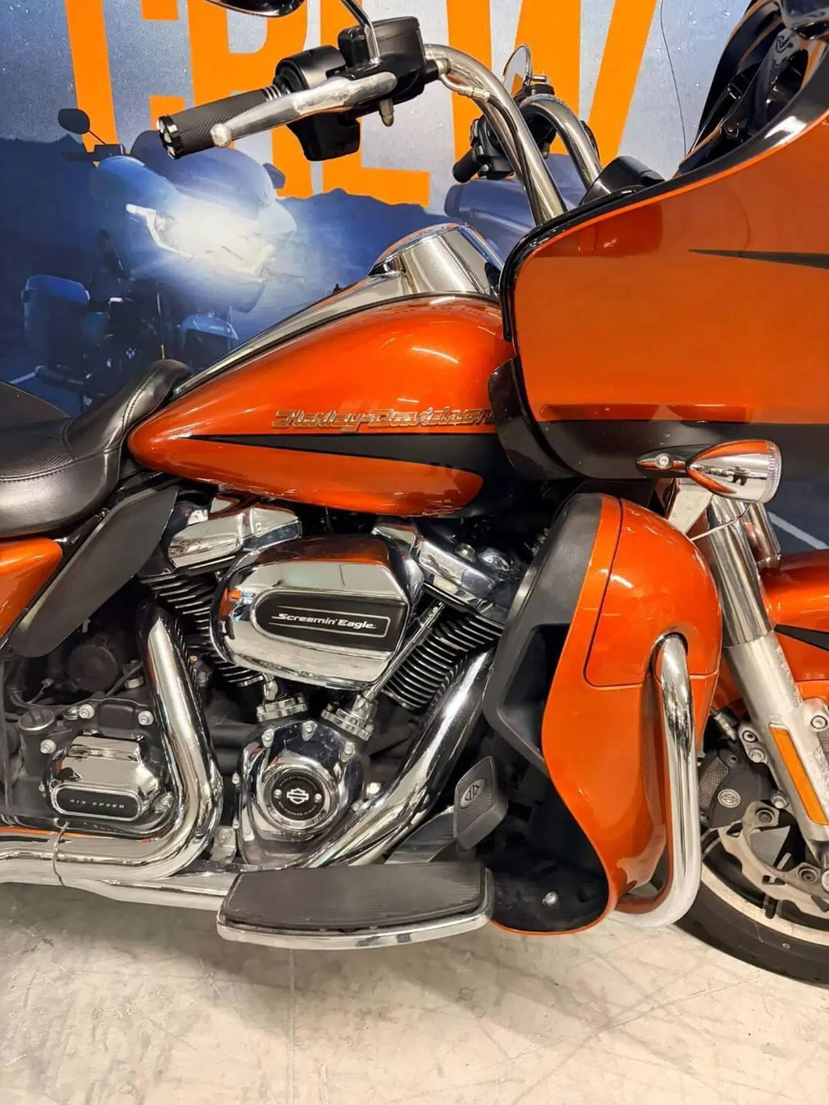 Harley-Davidson 114 Road Glide Ultra (2019) - FLTRXU (3)