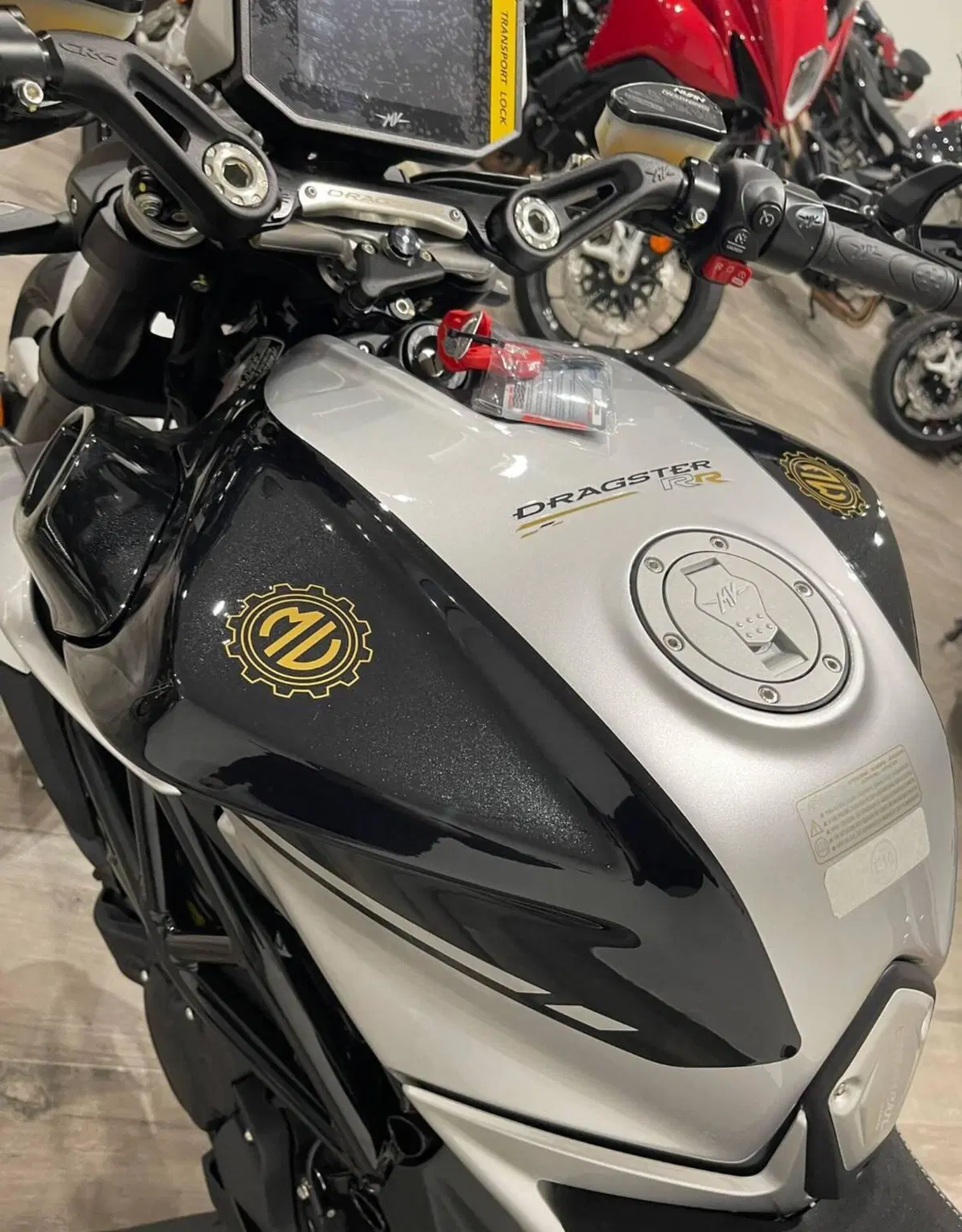 MV Agusta Dragster 800 RR Ottantesimo (2025 - 26) (10)
