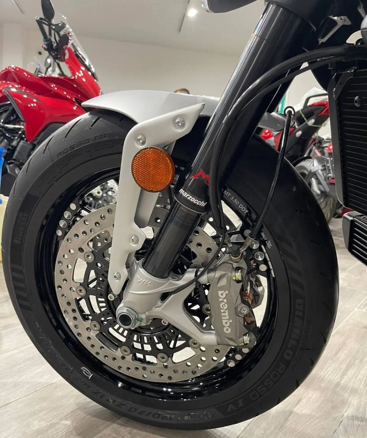 MV Agusta Dragster 800 RR Ottantesimo (2025 - 26) (17)