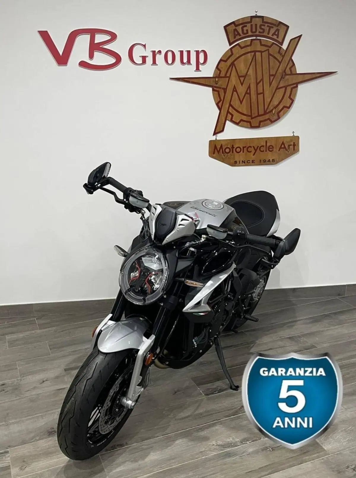 MV Agusta Dragster 800 RR Ottantesimo (2025 - 26) (3)