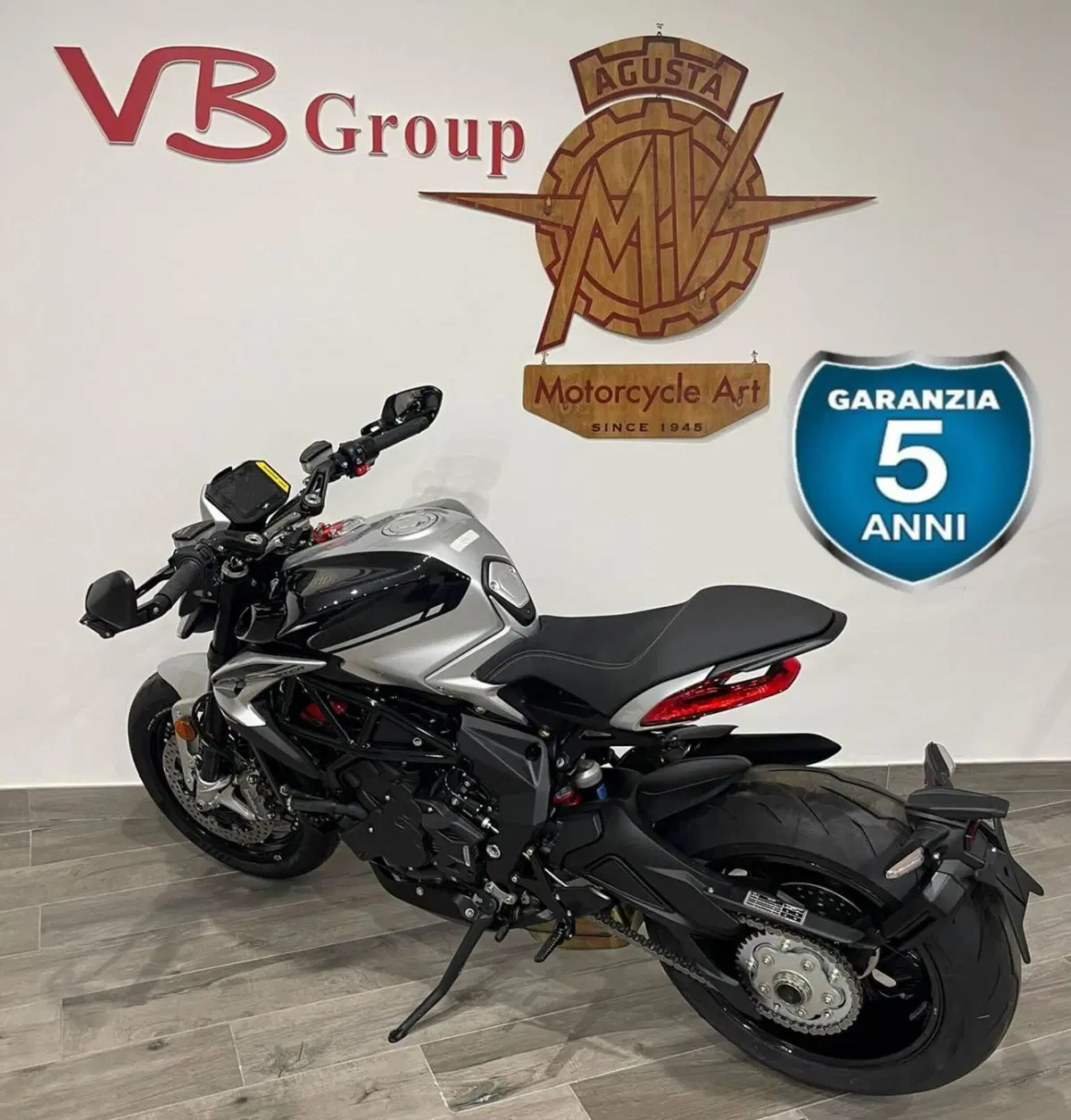 MV Agusta Dragster 800 RR Ottantesimo (2025 - 26) (6)