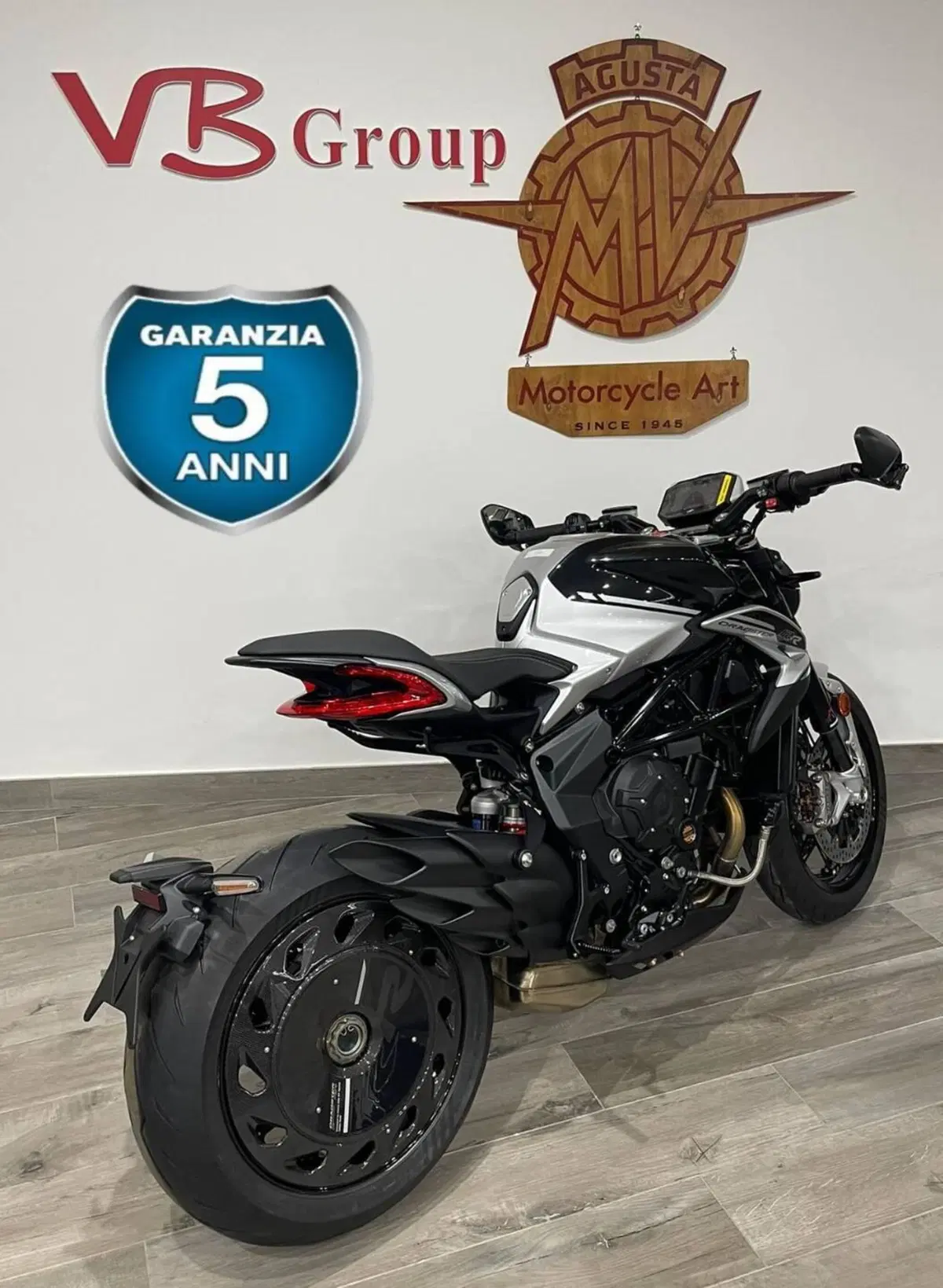 MV Agusta Dragster 800 RR Ottantesimo (2025 - 26) (8)