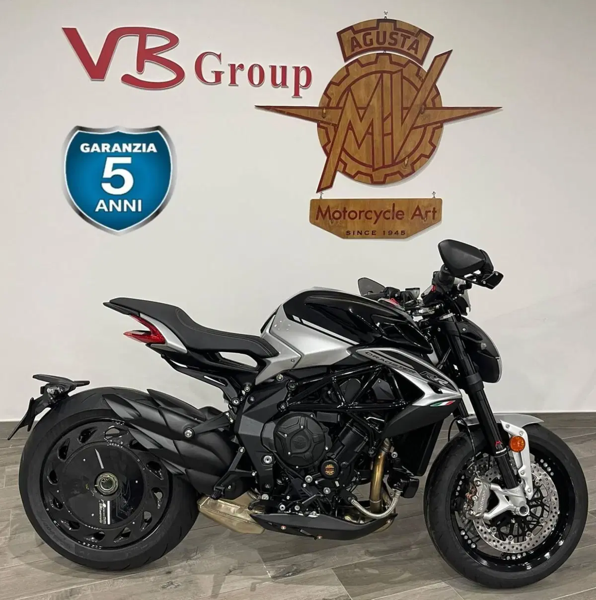 MV Agusta Dragster 800 RR Ottantesimo (2025 - 26) (5)