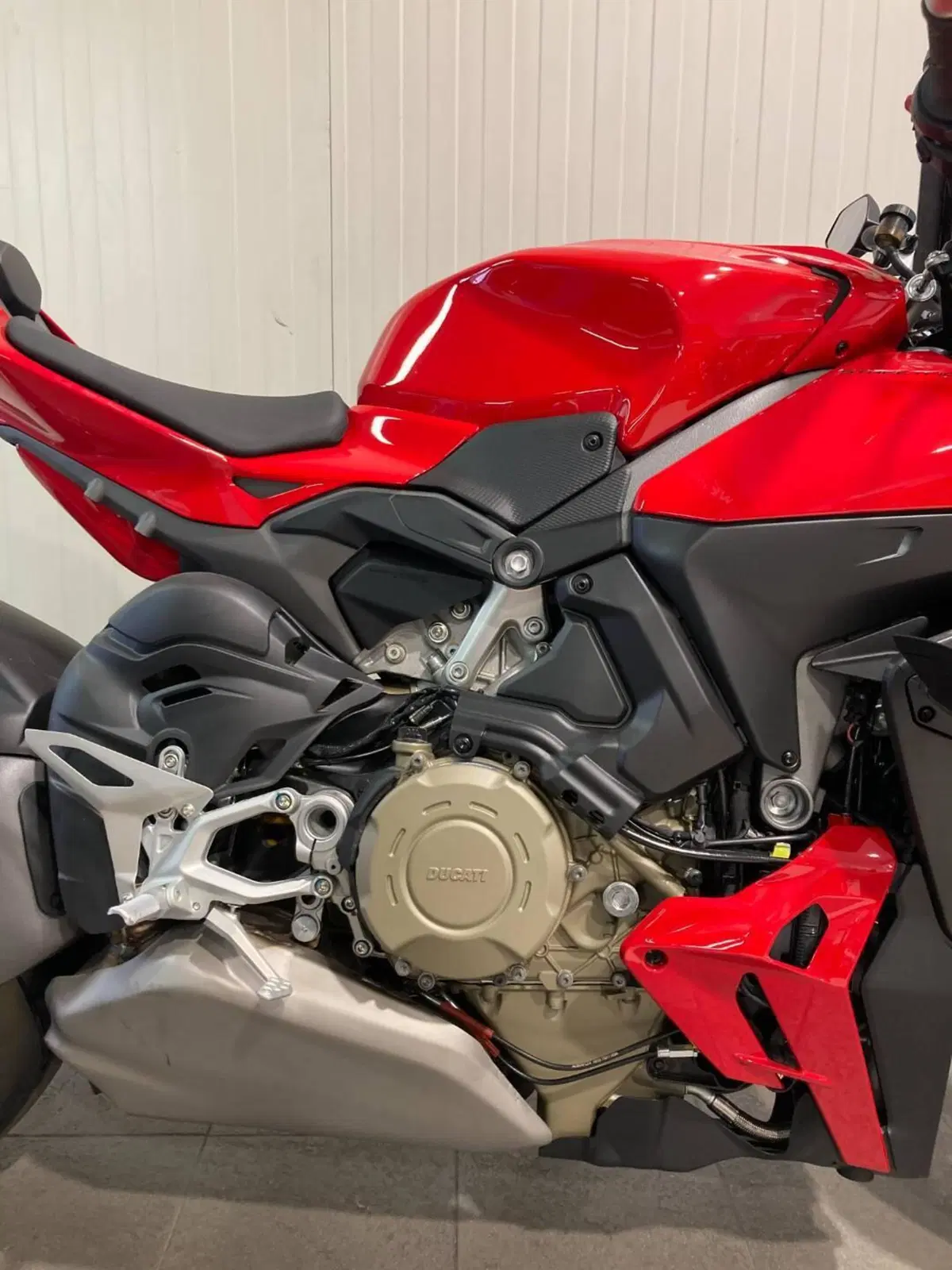 Ducati Streetfighter V4 (2025 - 26) (3)