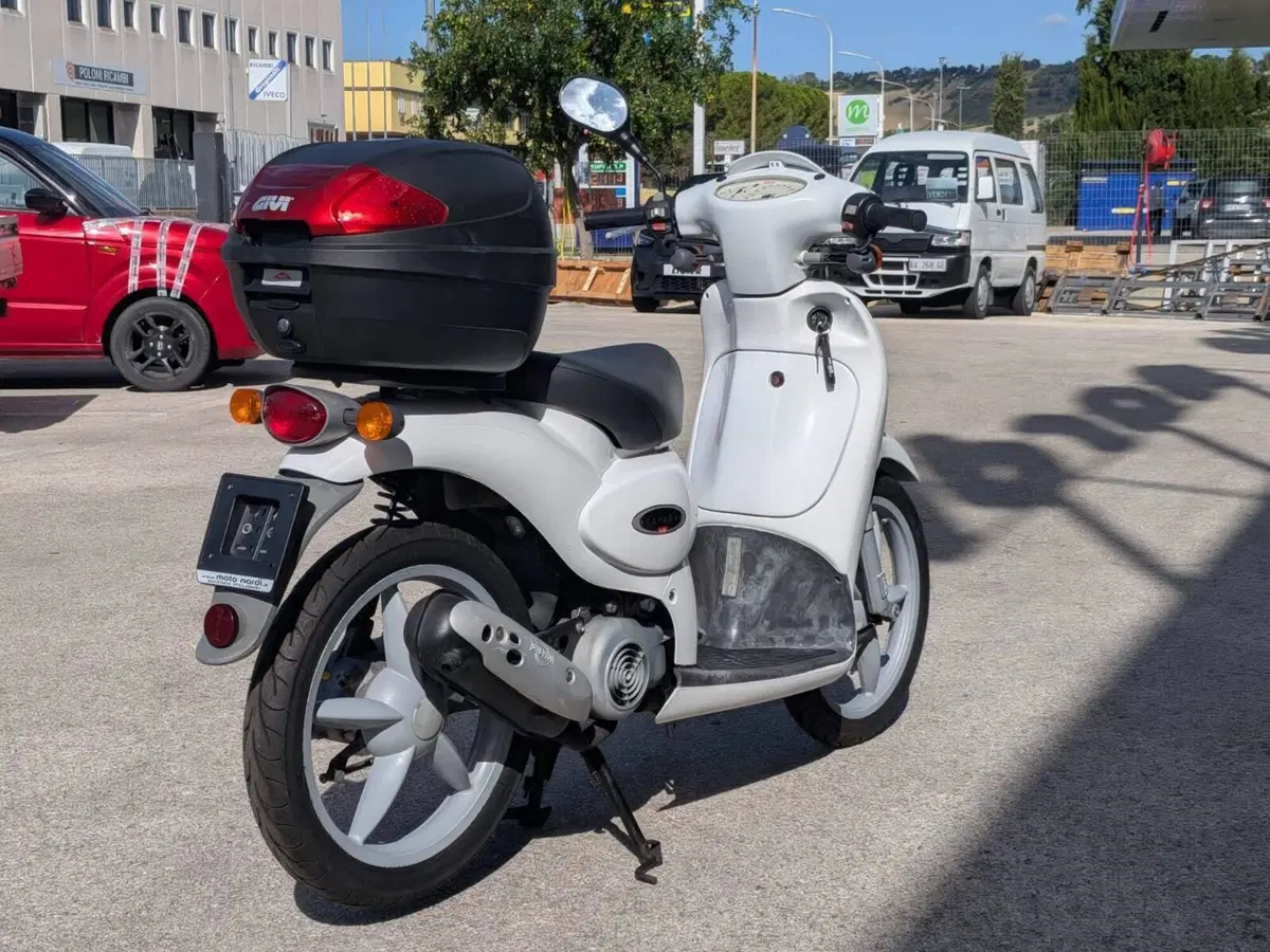 Aprilia Scarabeo 50 (1994 - 99) (2)