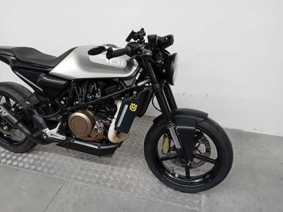 Husqvarna Vitpilen 701 (2018 - 19) (7)