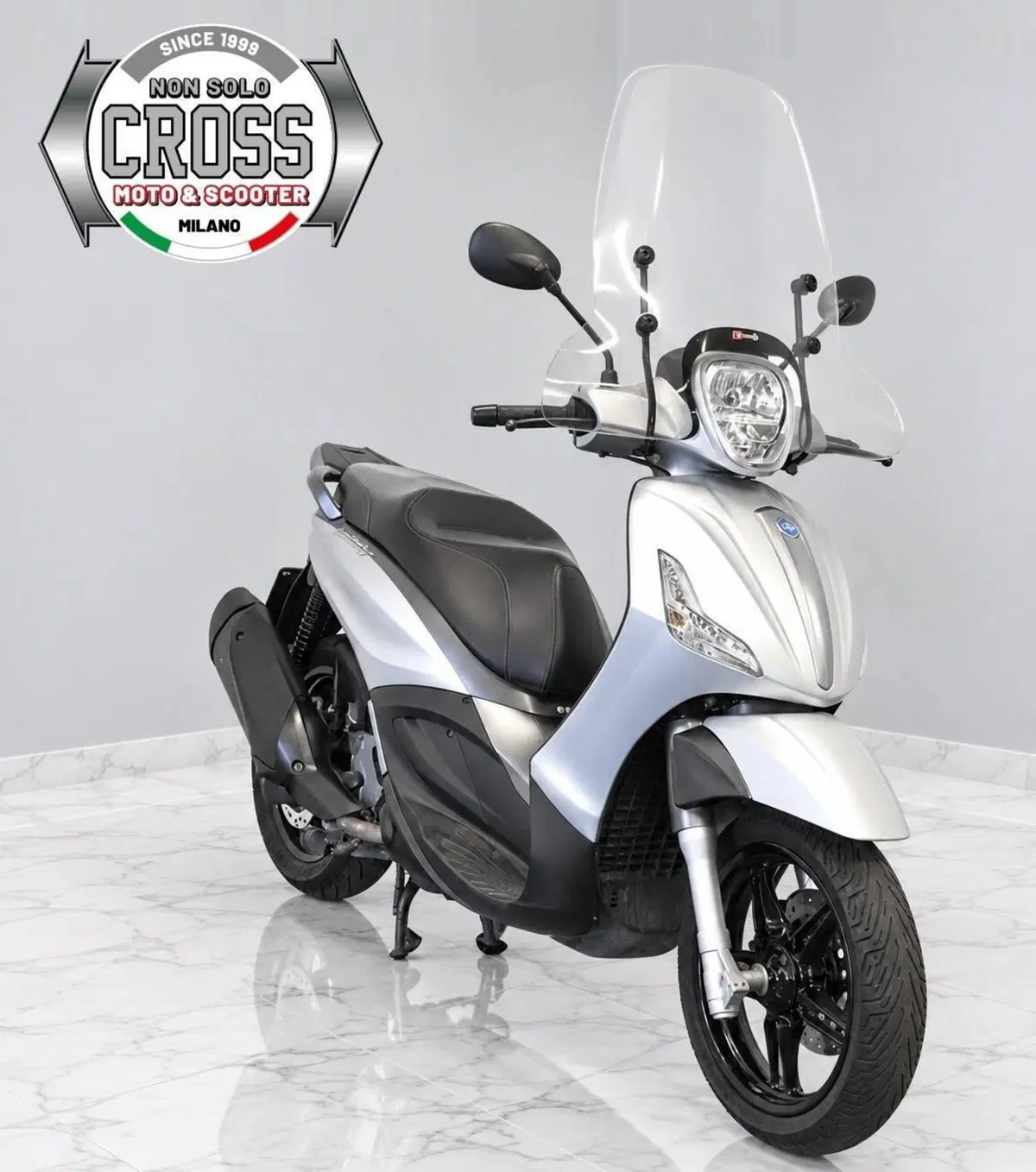 Piaggio Beverly 350 ABS (2016 - 20) (2)