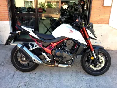 Honda CB 750 Hornet (2023 - 24) usata