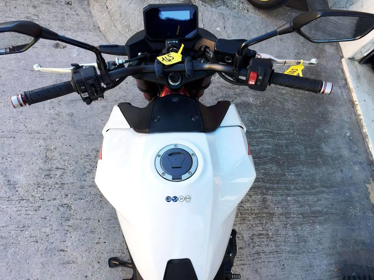 Honda CB 750 Hornet (2023 - 24) (10)
