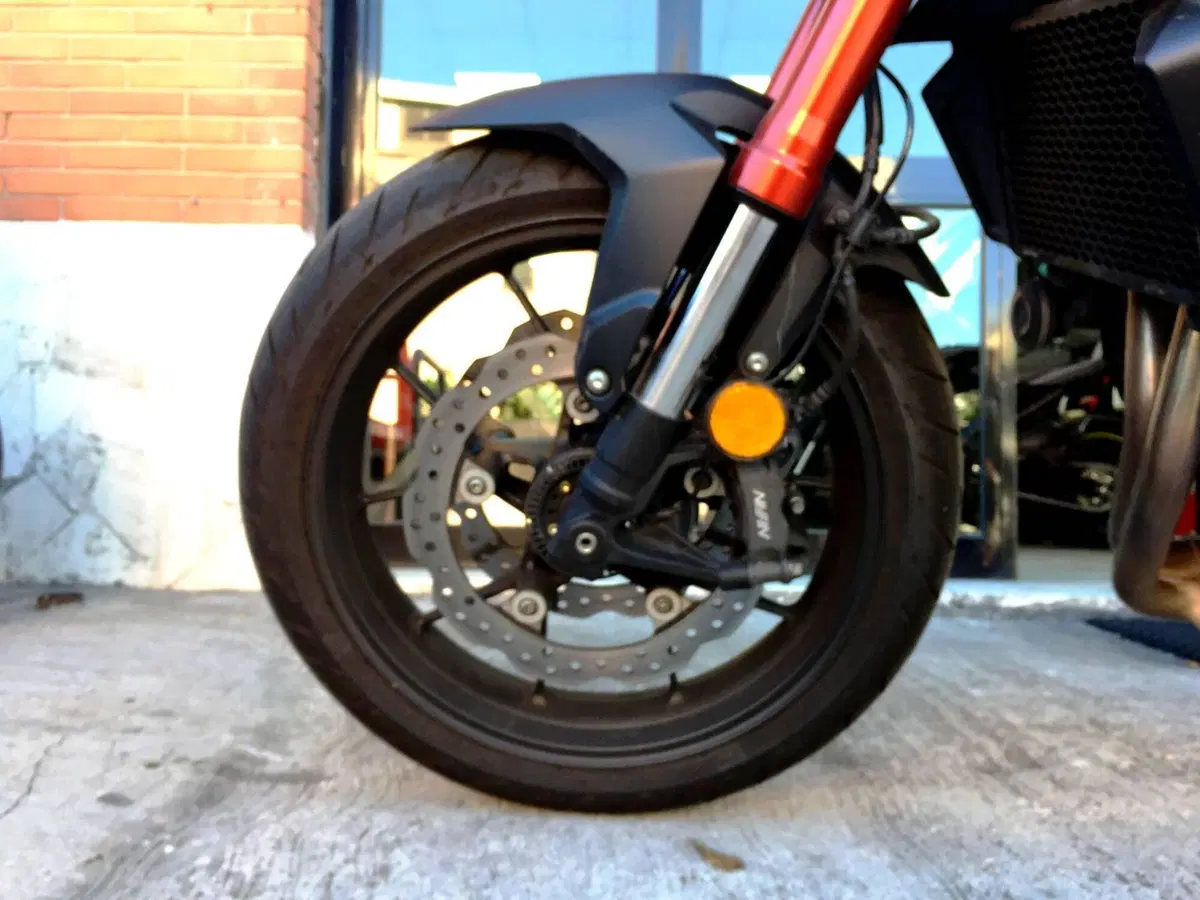 Honda CB 750 Hornet (2023 - 24) (17)