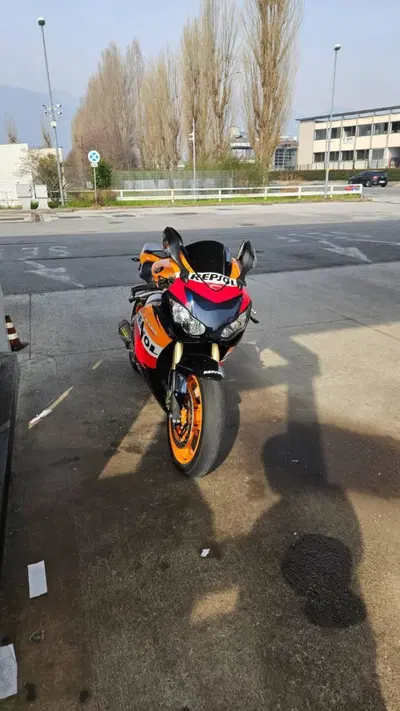 Honda CBR 1000 RR Fireblade (2008 - 11) usata