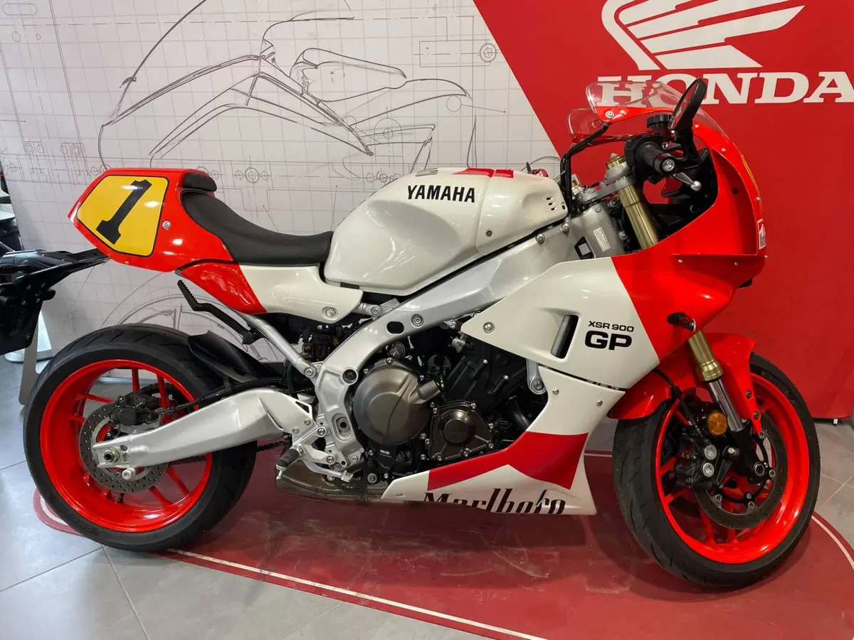 Yamaha XSR 900 GP (2024 - 26) (2)