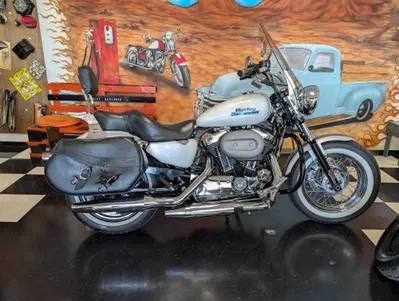 Harley-Davidson 1200 Custom (2007 - 13) - XL 1200C usata