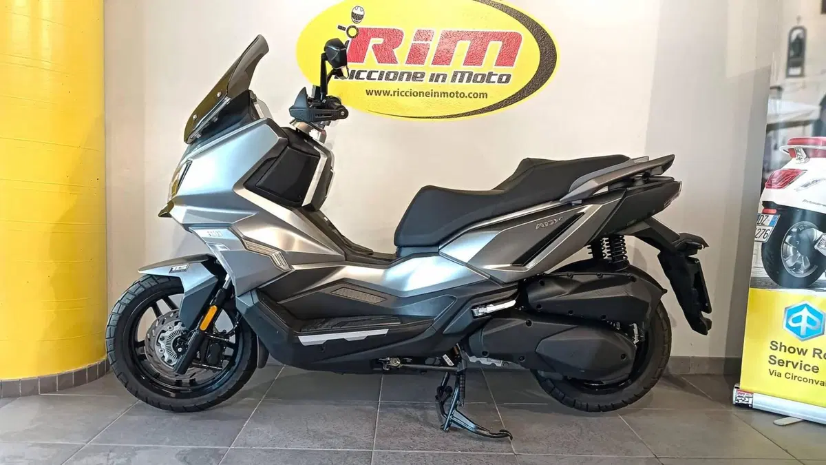 Sym ADX 300 (2024 - 26) (4)