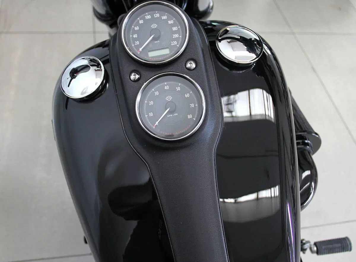 Harley-Davidson 1800 Low Rider S (2016 - 17) - FXDLS (11)