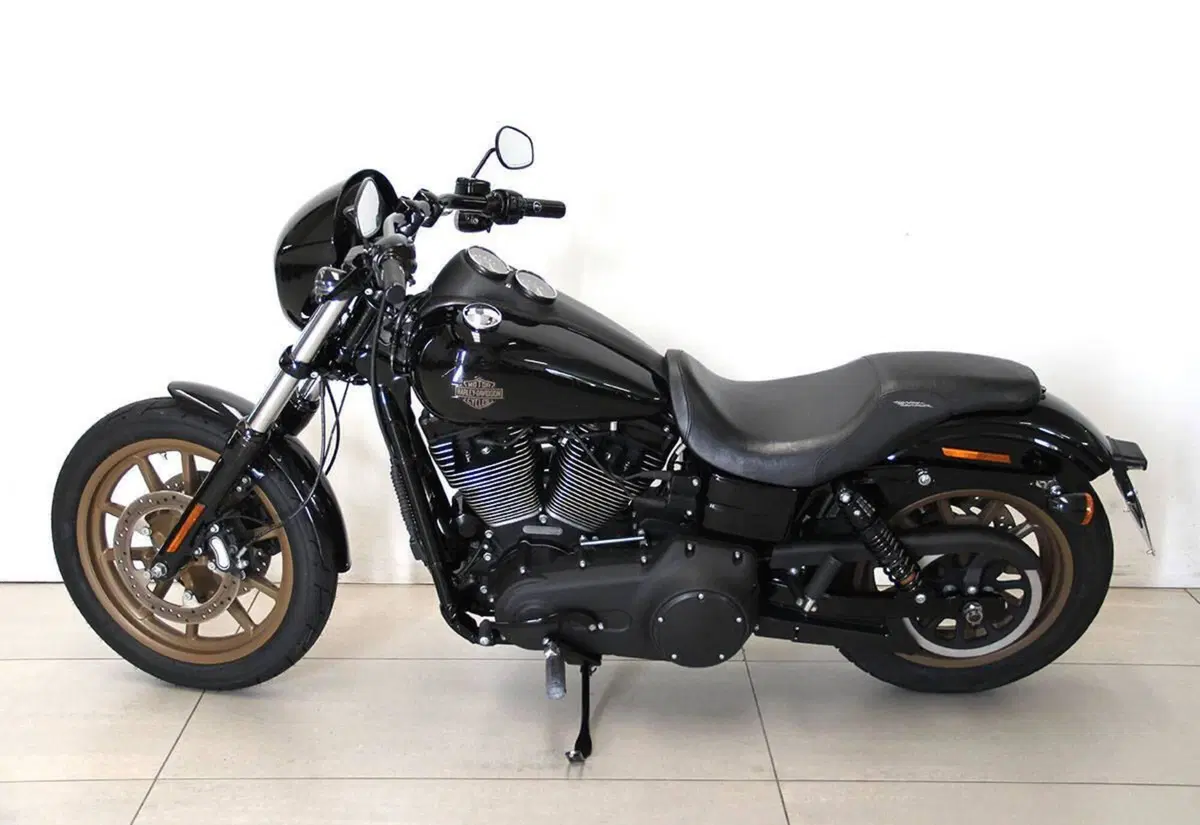Harley-Davidson 1800 Low Rider S (2016 - 17) - FXDLS (13)