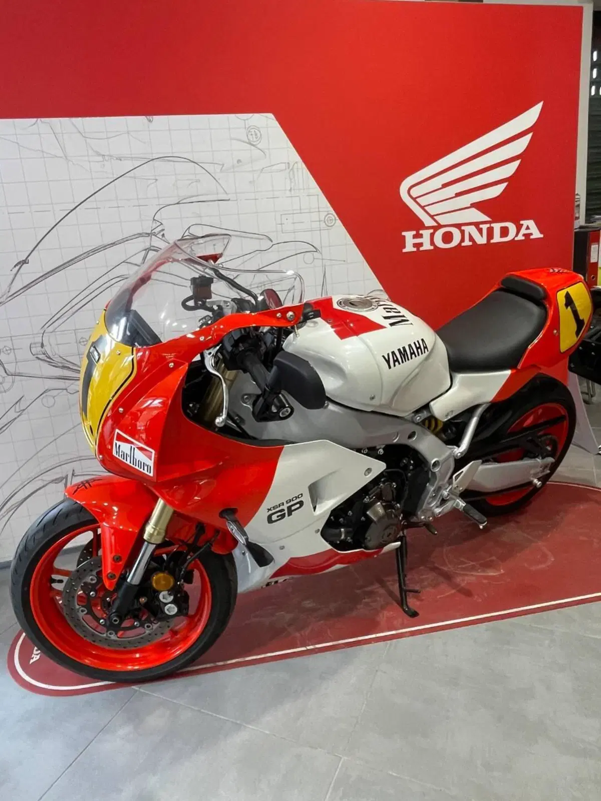 Yamaha XSR 900 GP (2024 - 26) (10)