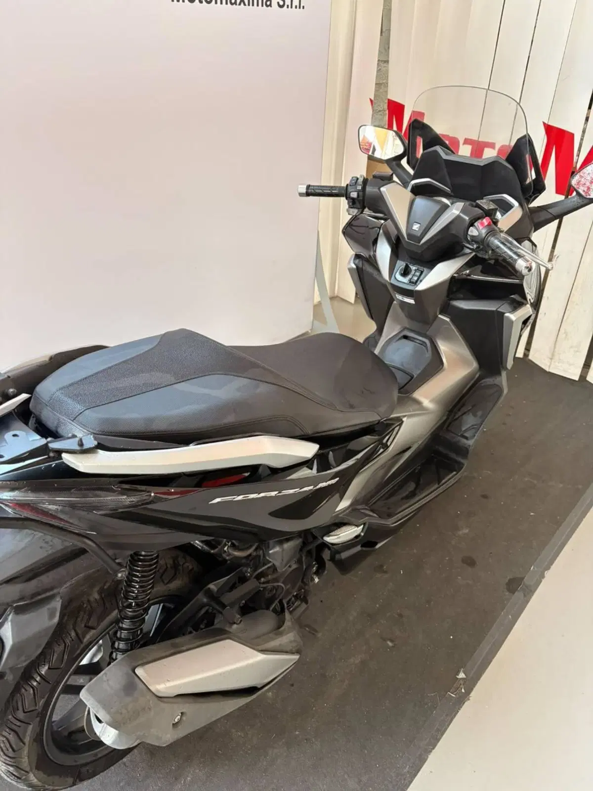 Honda Forza 350 (2022 - 24) (2)